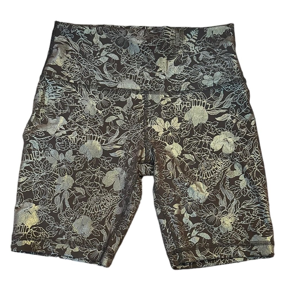 Women's Lululemon Wunder Train High Rise Shorts 8" Crunch Black Iridescent Foil